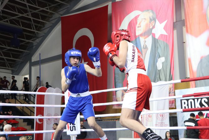 Yıldızlar Türkiye Ferdi Boks Şampiyonası, Sakarya'da başladı