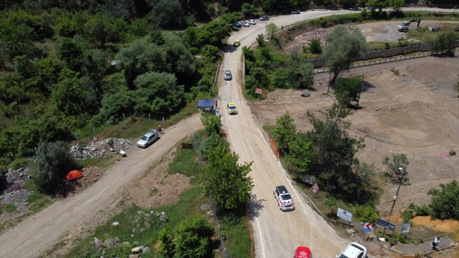 Eskişehir'de yapılan Türkiye Ralli Şampiyonası'nın 3. ayağında ilk gün tamamlandı