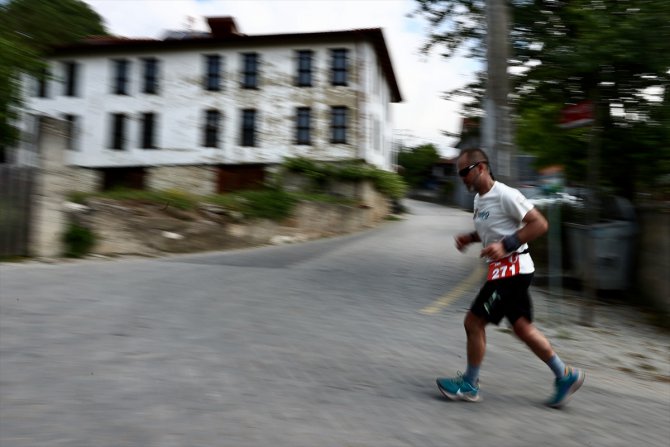 Tarihi İpek Yolu Trail Koşusu, Düzce'de gerçekleştirildi