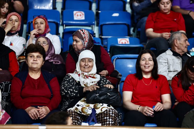 Halk Oyunları Yıldızlar Türkiye Şampiyonası Düzce'de yapılıyor