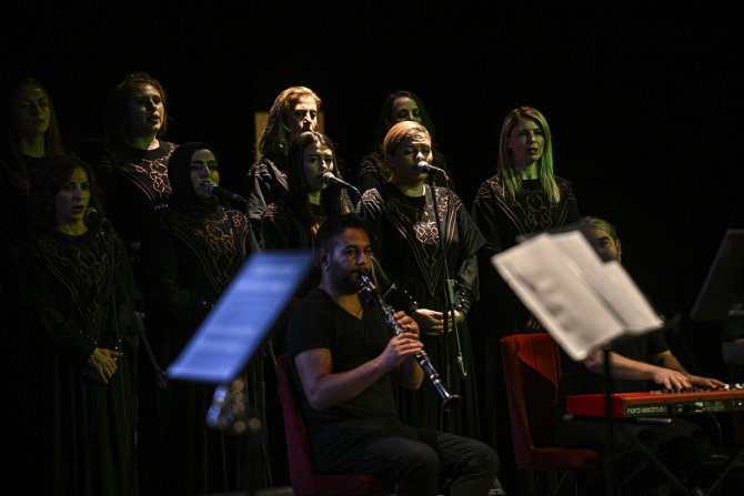 Antakya Medeniyetler Korosu'ndan depremzedeler yararına konser