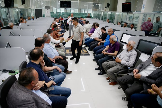 Eskişehir'de hasat döneminin ilk mahsulü arpa, borsaya getirildi