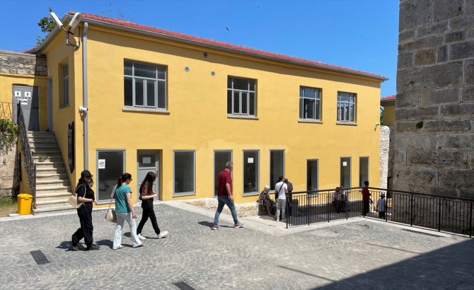 Sinop Tarihi Cezaevi ve Müzesi'nde ziyaretçi yoğunluğu