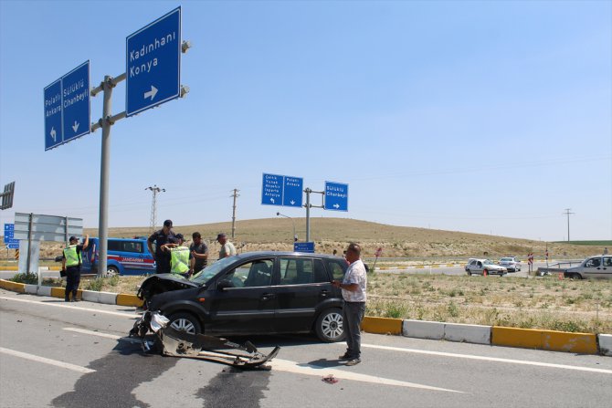 Konya'da iki otomobilin çarpışması sonucu 6 kişi yaralandı