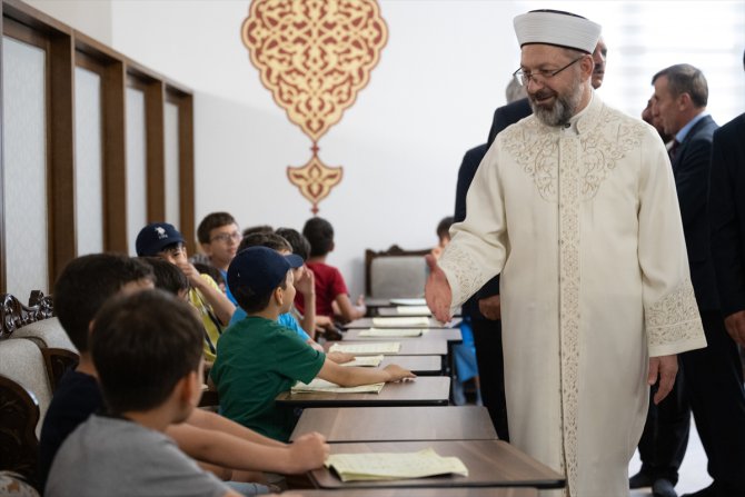 Diyanet İşleri Başkanı Erbaş, Gülhane Camisi'nde cuma hutbesi irat etti: