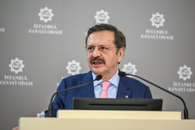 TOBB Başkanı Hisarcıklıoğlu: "Ticari krediler aniden ve çok sert bir şekilde kesilmemeli"