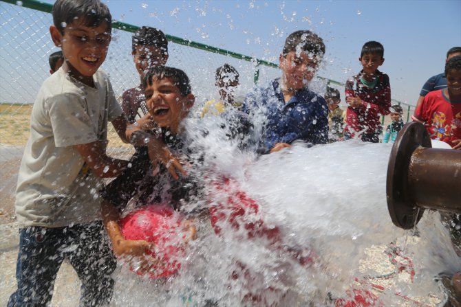 Tel Abyad'da 1300 haneye su sağlayan istasyon açıldı