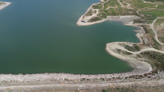 Tekirdağ'daki Türkmenli Göleti'nin su seviyesi kuraklık nedeniyle düştü